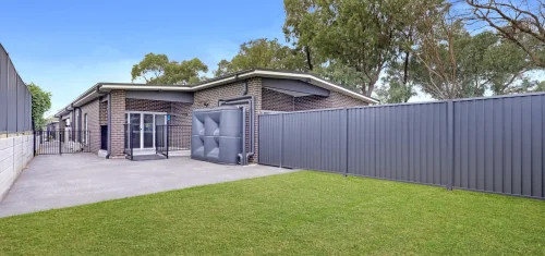 Eagle Vale Villa Backyard